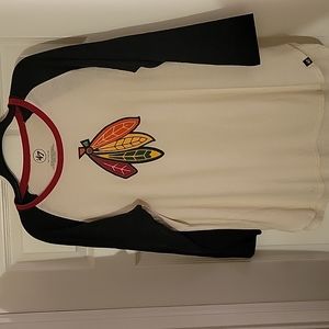 Baseball tee style Blackhawks t-shirt xxl
